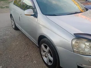 Volkswagen Jetta, 2008