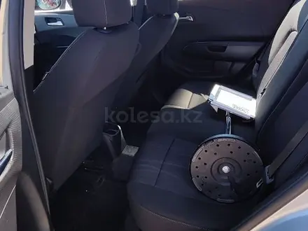 Chevrolet Aveo 2013 года за 3 500 000 тг. в Астана – фото 6