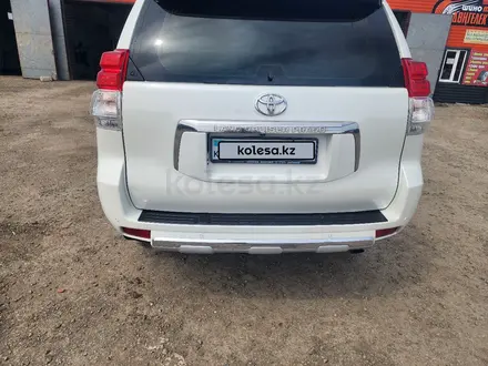 Toyota Land Cruiser Prado 2010 года за 15 200 000 тг. в Актобе – фото 4