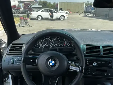 BMW 325 2001 года за 4 500 000 тг. в Алматы – фото 10