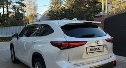 Toyota Highlander 2023 года за 30 500 000 тг. в Уральск – фото 4