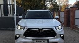 Toyota Highlander 2023 года за 30 500 000 тг. в Уральск – фото 3