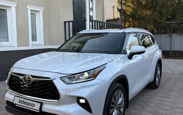 Toyota Highlander 2023 года за 30 500 000 тг. в Уральск
