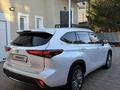 Toyota Highlander 2023 года за 30 500 000 тг. в Уральск – фото 5