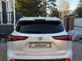 Toyota Highlander 2023 года за 30 500 000 тг. в Уральск – фото 6