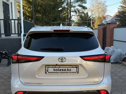 Toyota Highlander 2023 года за 30 500 000 тг. в Уральск – фото 6