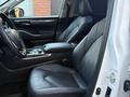 Toyota Highlander 2023 года за 30 500 000 тг. в Уральск – фото 9