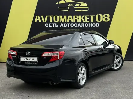 Toyota Camry 2014 года за 8 750 000 тг. в Тараз – фото 4