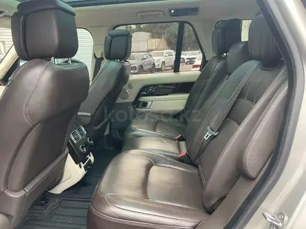 Land Rover Range Rover 2018 года за 36 900 000 тг. в Алматы – фото 21