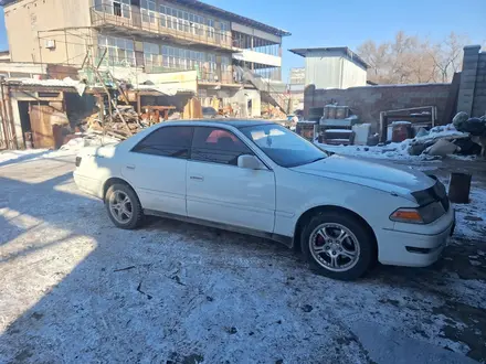 Toyota Mark II 1997 года за 2 800 000 тг. в Алматы – фото 2