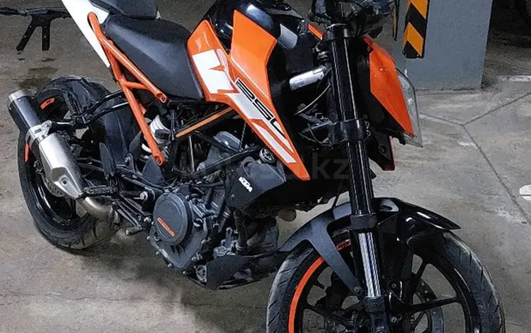 KTM  Duke 250 2017 года за 1 790 000 тг. в Астана