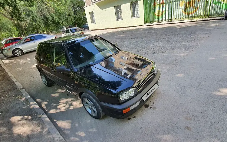 Volkswagen Golf 1993 годаүшін2 300 000 тг. в Тараз