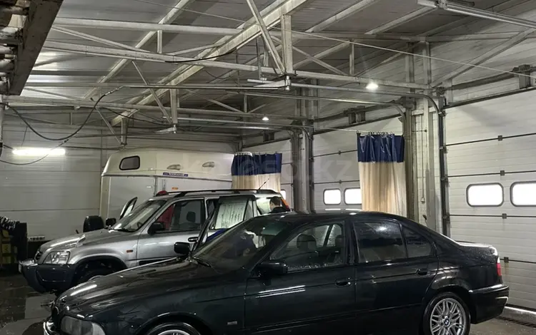 BMW 528 1999 годаүшін2 950 000 тг. в Алматы