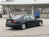 BMW 528 1999 года за 2 950 000 тг. в Алматы – фото 4