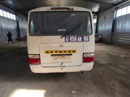 Toyota  Coaster 2012 года за 11 000 000 тг. в Атырау – фото 2
