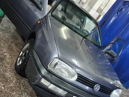 Volkswagen Golf 1993 года за 1 500 000 тг. в Павлодар – фото 4