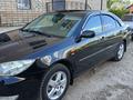 Toyota Camry 2005 года за 5 700 000 тг. в Актобе – фото 5