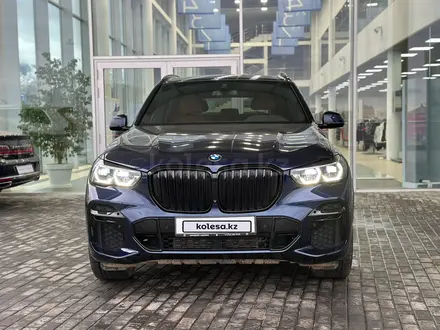 BMW X5 2022 года за 57 000 000 тг. в Алматы – фото 2