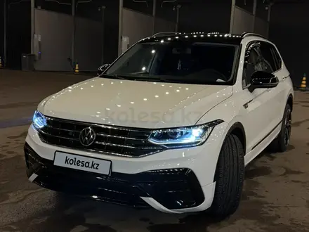 Volkswagen Tiguan 2022 года за 13 500 000 тг. в Алматы