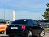 Chevrolet Lacetti 2008 годаүшін3 090 000 тг. в Астана – фото 2