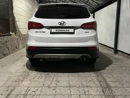 Hyundai Santa Fe 2013 года за 8 000 000 тг. в Жезказган – фото 4