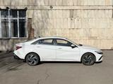 Hyundai Elantra 2024 годаfor9 700 000 тг. в Алматы – фото 5