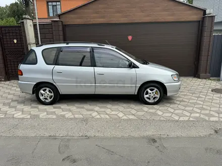 Toyota Ipsum 1997 года за 3 100 000 тг. в Алматы