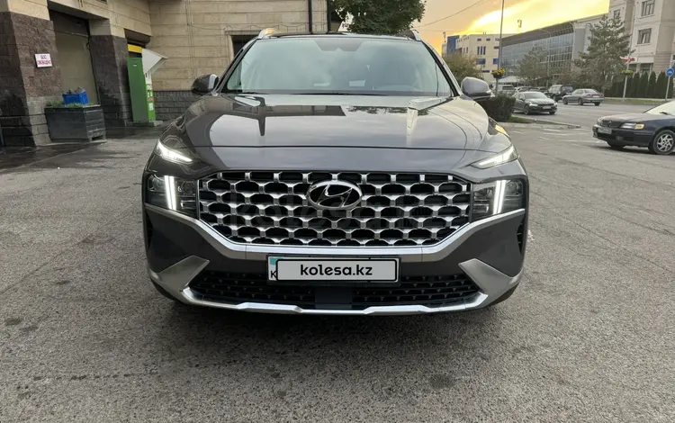 Hyundai Santa Fe 2023 годаfor18 950 000 тг. в Алматы