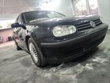 Volkswagen Golf 2003 годаүшін3 500 000 тг. в Шымкент