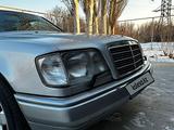 Mercedes-Benz E 280 1994 годаfor3 100 000 тг. в Жаркент – фото 2