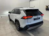 Toyota RAV4 2022 годаүшін17 500 000 тг. в Костанай – фото 2