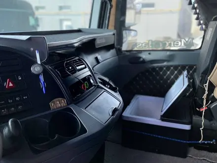Mercedes-Benz  Actros 2013 года за 23 000 000 тг. в Уральск – фото 12