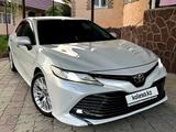 Toyota Camry 2019 годаүшін13 600 000 тг. в Шымкент