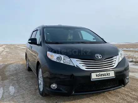 Toyota Sienna 2014 года за 12 450 000 тг. в Атырау – фото 3