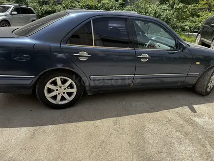 Mercedes-Benz E 230 1998 года за 1 500 000 тг. в Алматы – фото 5