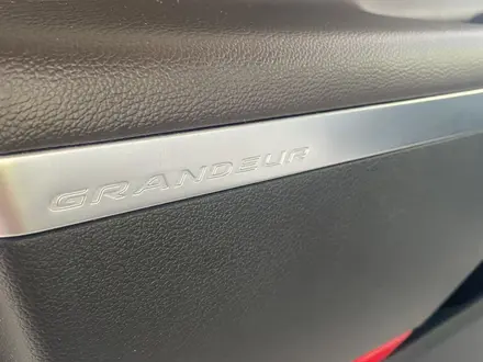 Hyundai Grandeur 2017 года за 12 500 000 тг. в Алматы – фото 27