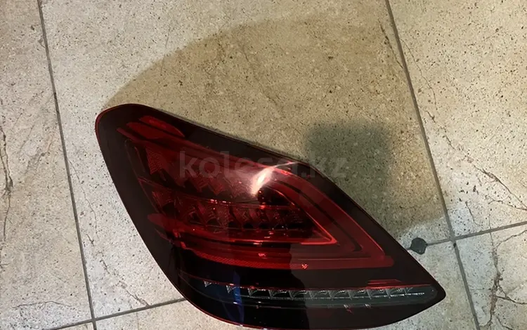 Фонарь левый Mercedes c205 205 рестайлинг оригинал за 120 000 тг. в Астана