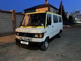 Mercedes-Benz Sprinter 1995 года за 2 800 000 тг. в Астана