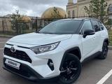 Toyota RAV4 2021 годаүшін15 400 000 тг. в Караганда