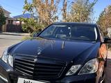 Mercedes-Benz E 200 2011 года за 7 500 000 тг. в Атырау