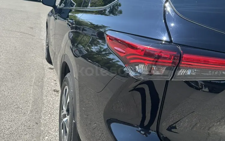 Toyota Highlander 2022 годаүшін23 750 000 тг. в Павлодар