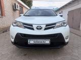 Toyota RAV4 2014 года за 8 500 000 тг. в Актобе