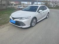 Toyota Camry 2020 года за 16 000 000 тг. в Атырау