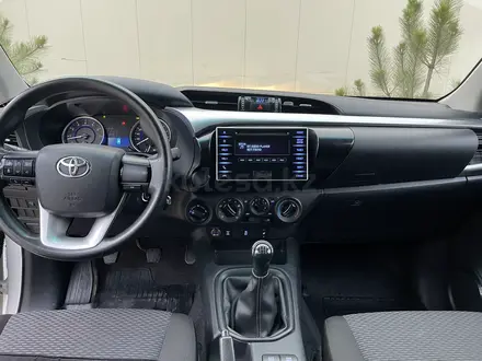 Toyota Hilux 2017 года за 13 600 000 тг. в Алматы – фото 4