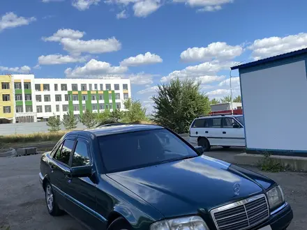 Mercedes-Benz C 220 1996 года за 1 600 000 тг. в Караганда