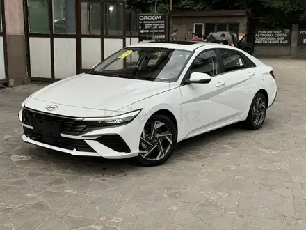 Hyundai Elantra 2024 года за 9 050 000 тг. в Алматы