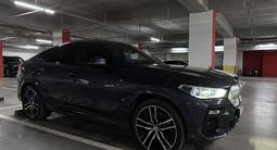 BMW X6 2021 года за 38 500 000 тг. в Астана