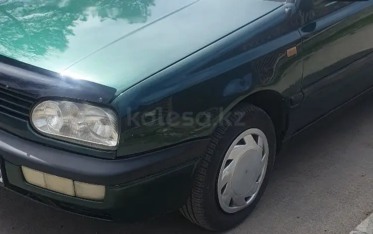 Volkswagen Golf 1995 годаүшін2 000 000 тг. в Талдыкорган