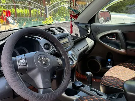 Toyota RAV4 2012 года за 8 500 000 тг. в Астана – фото 2