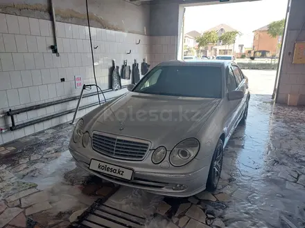 Mercedes-Benz E 240 2003 года за 5 000 000 тг. в Актау – фото 7